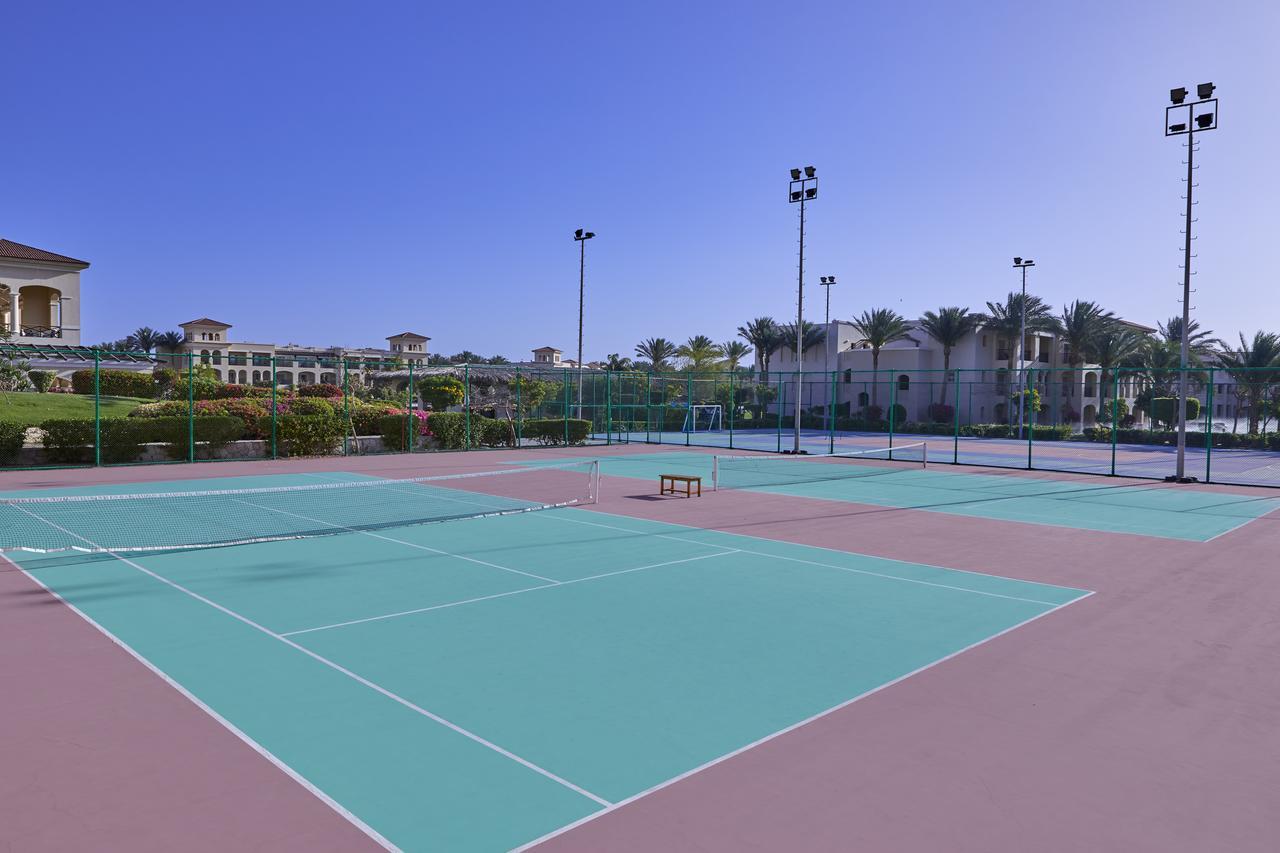 Jaz Mirabel Resort Sharm El Sheikk Exterior foto Tennis courts at the resort